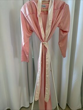FERNANDO SANCHEZ- Silky Pink Satin Robe with Contrast Trim Classic Women's Robe